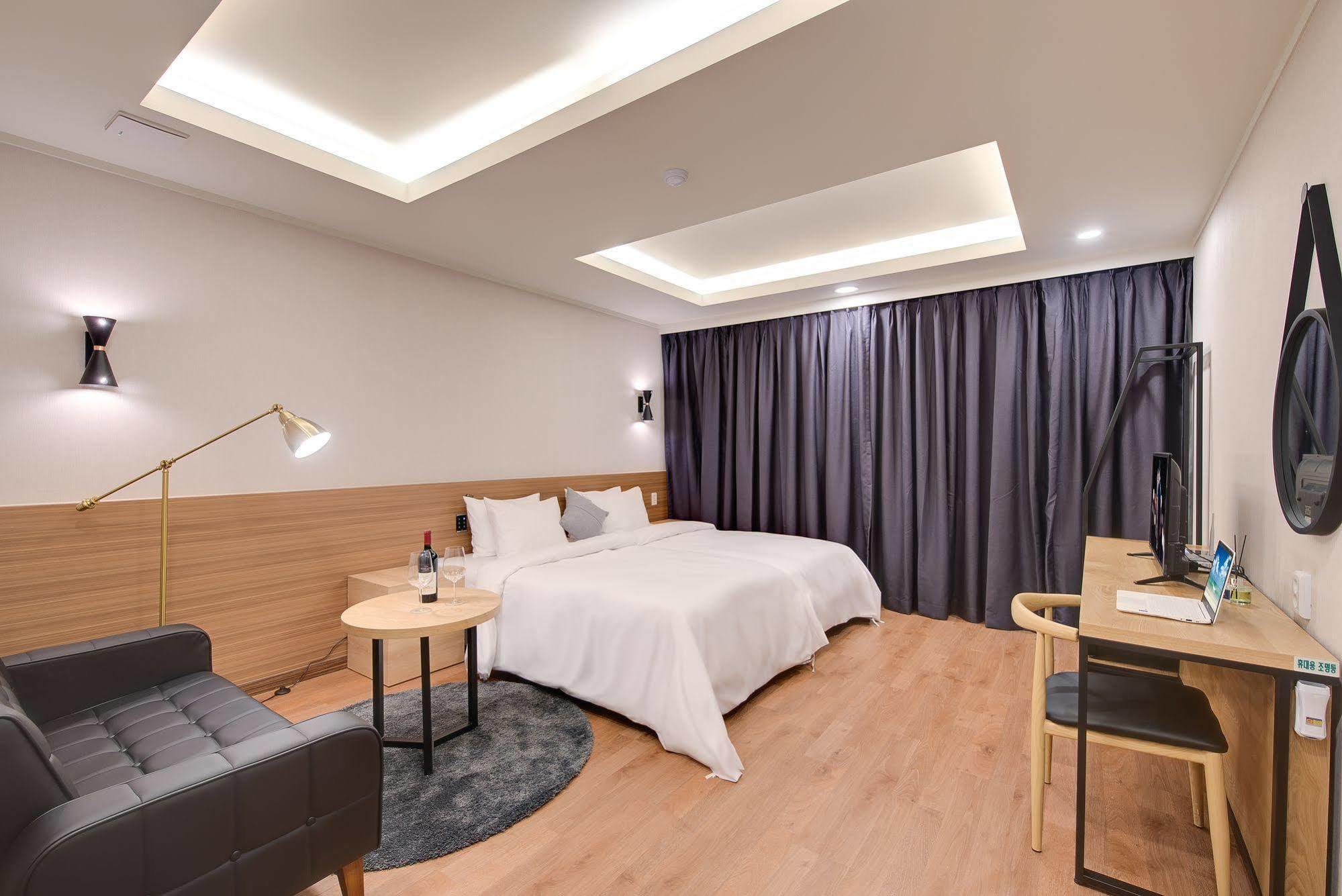 M Hotel Seul Exterior foto